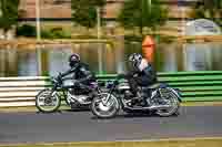 Vintage-motorcycle-club;eventdigitalimages;mallory-park;mallory-park-trackday-photographs;no-limits-trackdays;peter-wileman-photography;trackday-digital-images;trackday-photos;vmcc-festival-1000-bikes-photographs